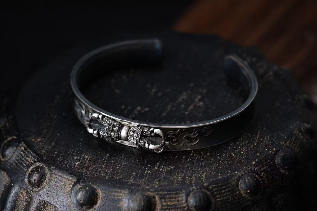 HimalayLumen Hand-Carved  925 Sterling Silver Vajra Bracelet