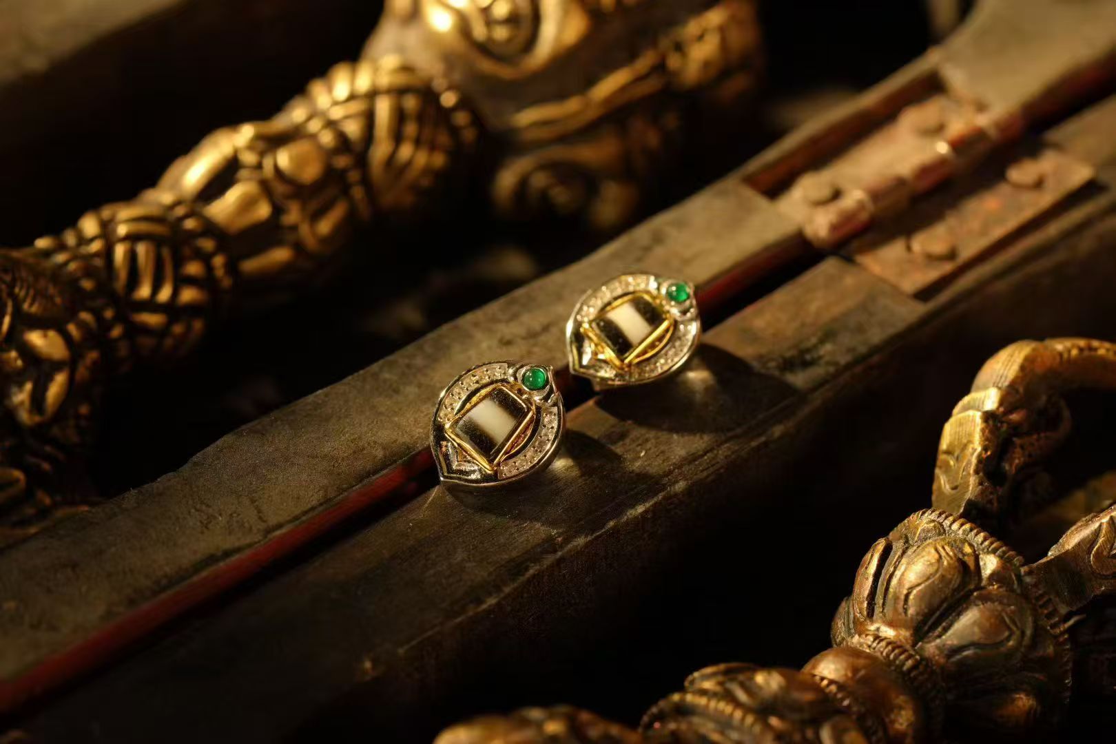 HimalayLumen925 Silver Tibetan Dzi Bead Earrings