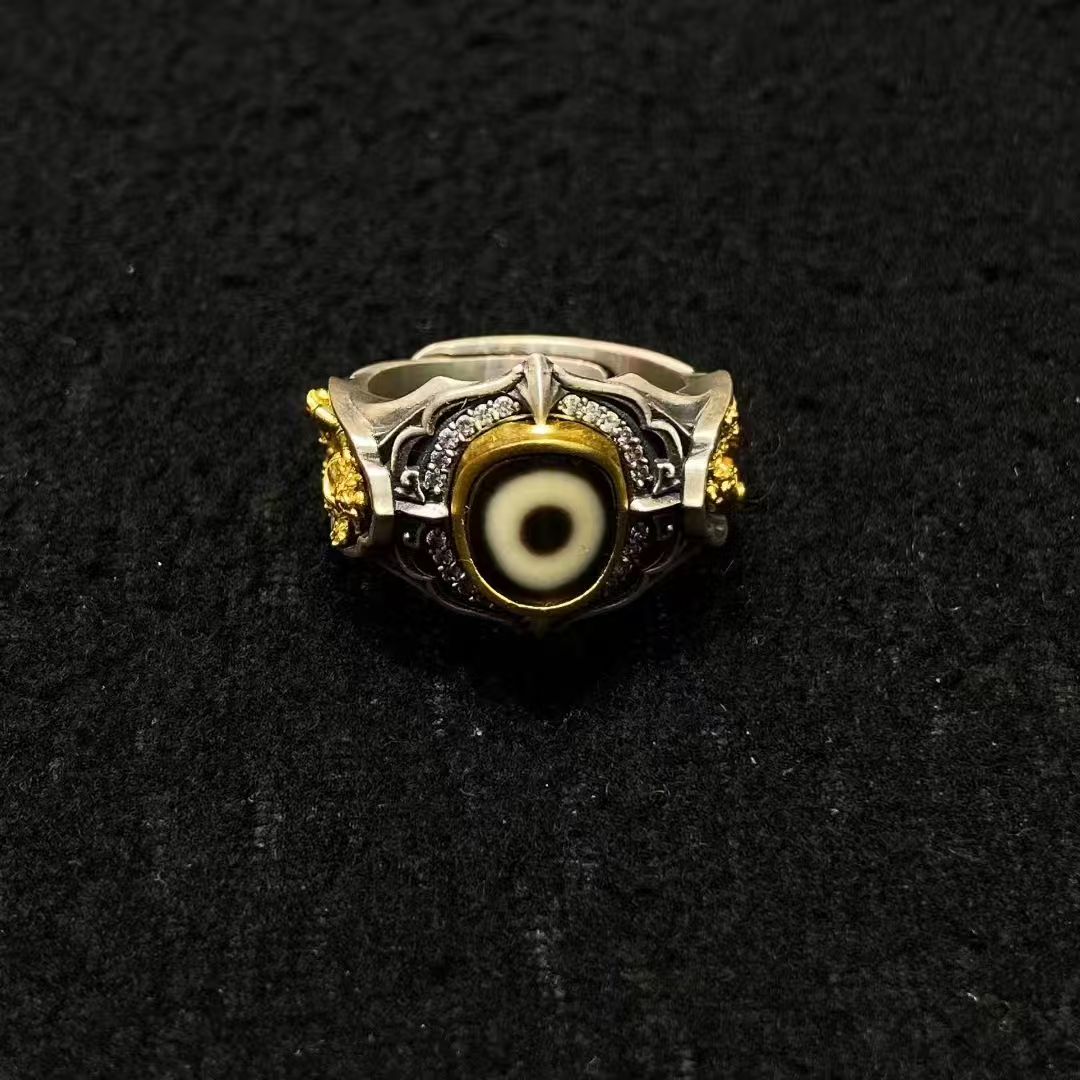 HimalayLumen Hand - Carved 925 Sterling Silver Green Tara Ring